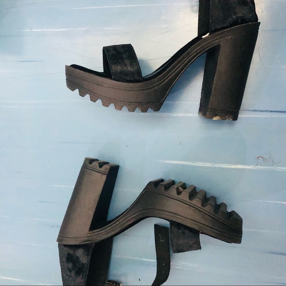 Catwalk block heels - Picture 12 of 15
